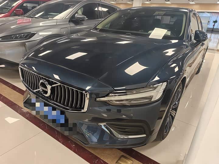 Volvo S60 2021 T4 Momentum Luxury Edition
