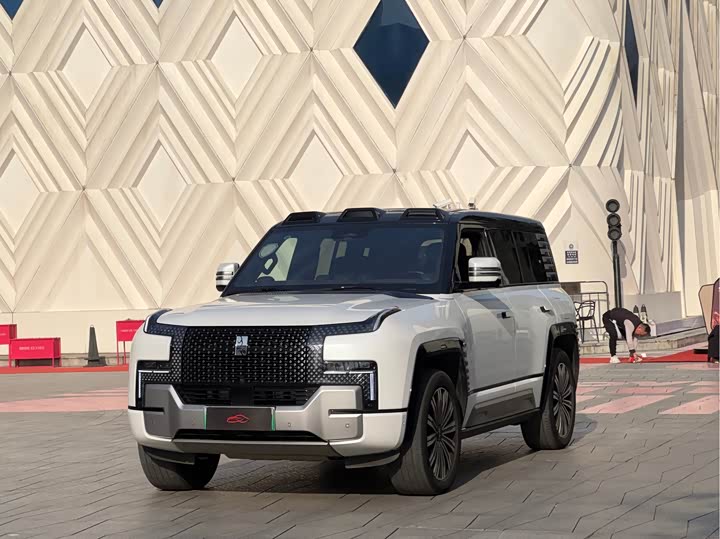 U8 2023 Model Luxury Edition