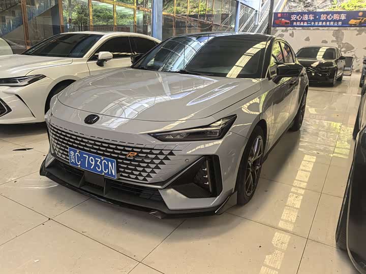 Changan UNI-V 2022 1.5T premium model