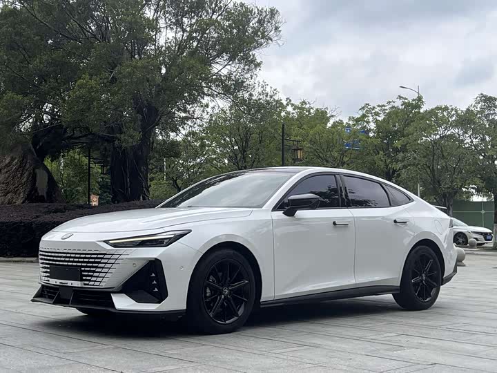 UNI-V 2022 Model 1.5T Version