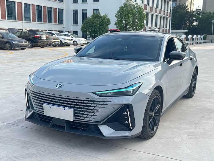 UNI-V 2023 Model 1.5T Premium Version