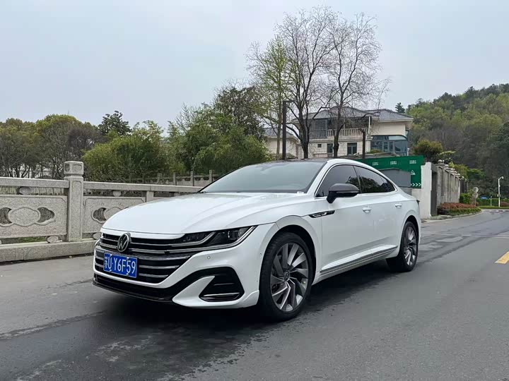 FAW-Volkswagen CC 2023 380TSI eye-catching version