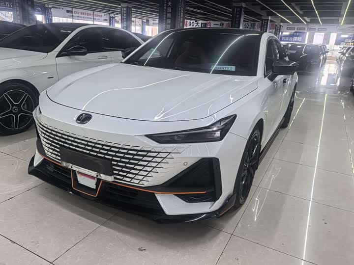 Changan UNI-V 2023 1.5T sports version