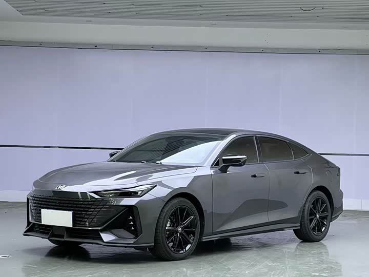 Changan UNI-V 2022 1.5T ZunGui Edition