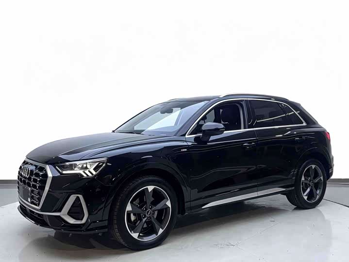 2022 Audi Q3 2022 35 TFSI Fashionable and Dynamic