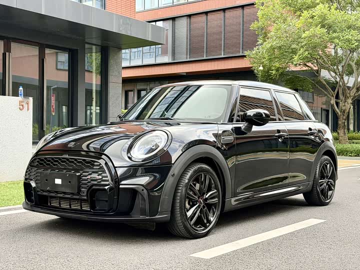 MINI 2022 1.5T COOPER Artist Five-Door Edition