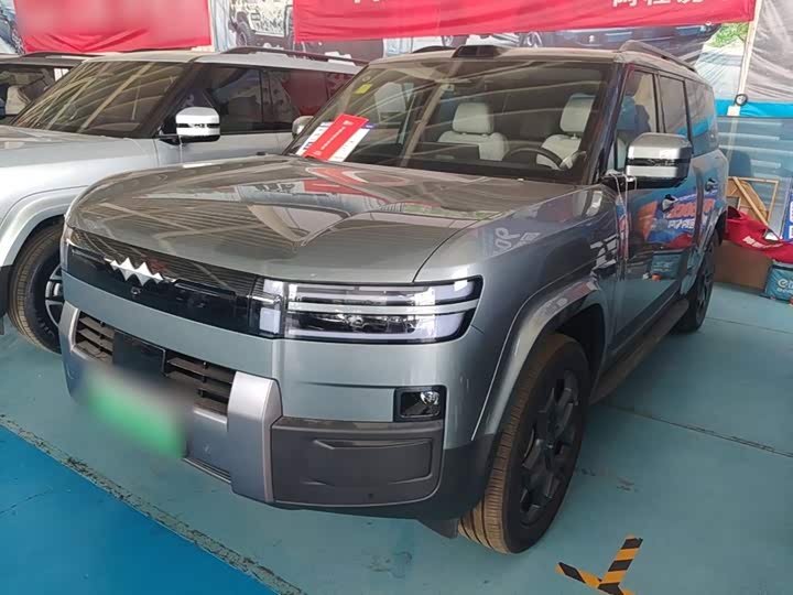 Titanium 7 2025 190KM four-wheel drive Ultra version
