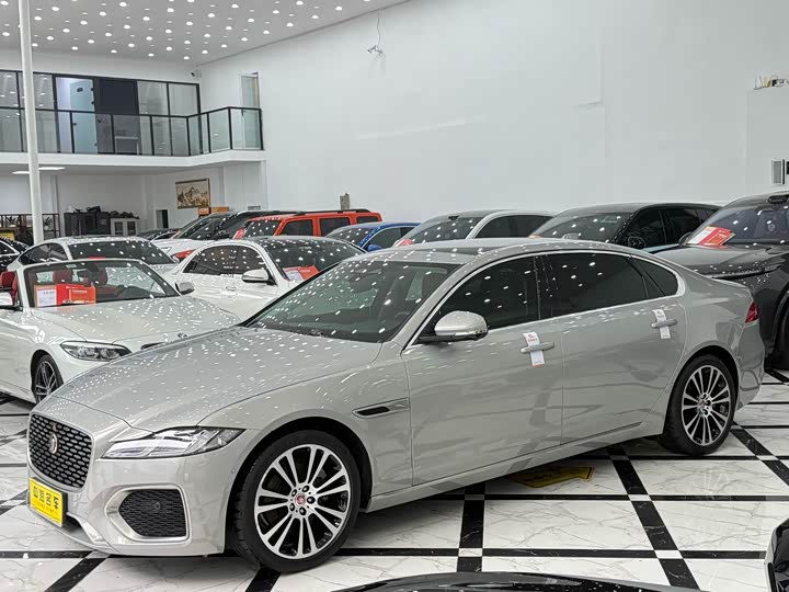 2025 Jaguar XFL 2024 2.0T P250 two-wheel drive exclusive luxury version