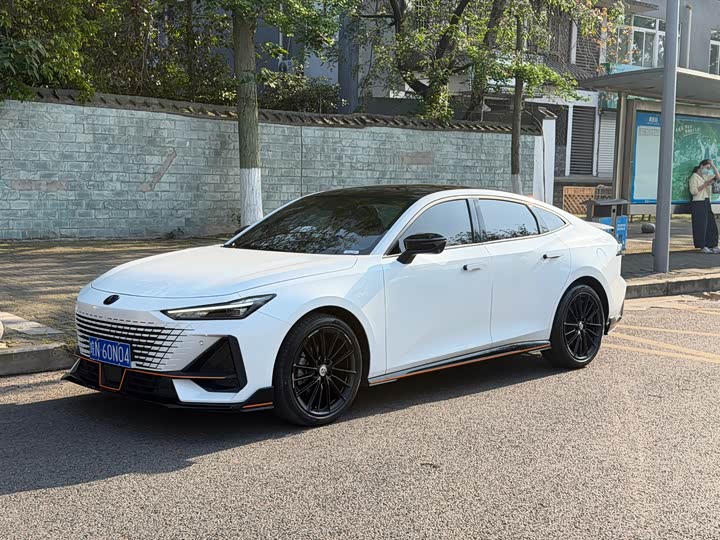 Changan UNI-V 2023 1.5T sports version