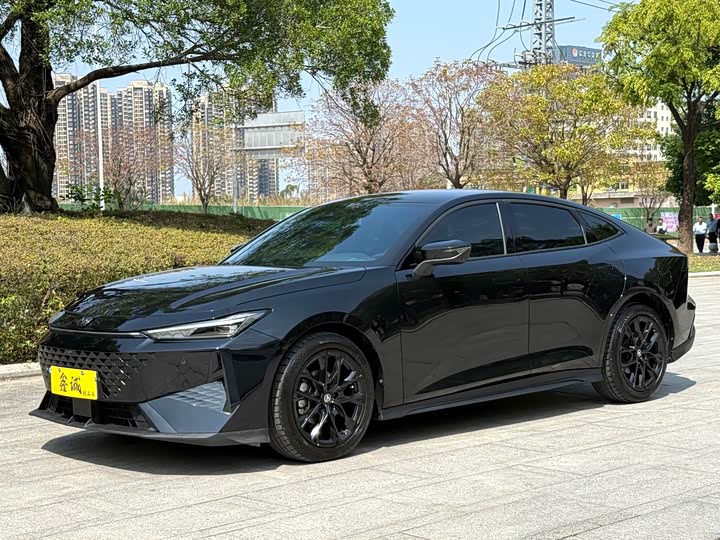 Changan UNI-V 2024 1.5T premium model