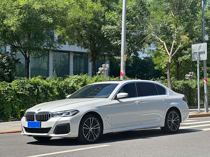 2021 BMW 5 Series 2021 facelift 530Li leading M sports package