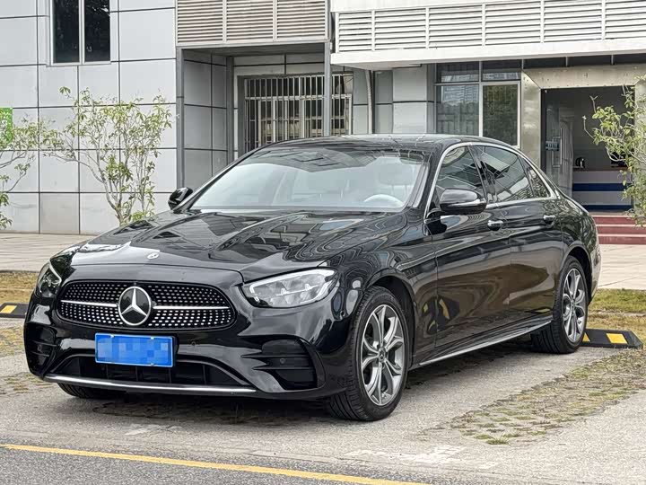 2022 Mercedes-Benz E-Class 2022 E 300 L Sporty and Fashionable