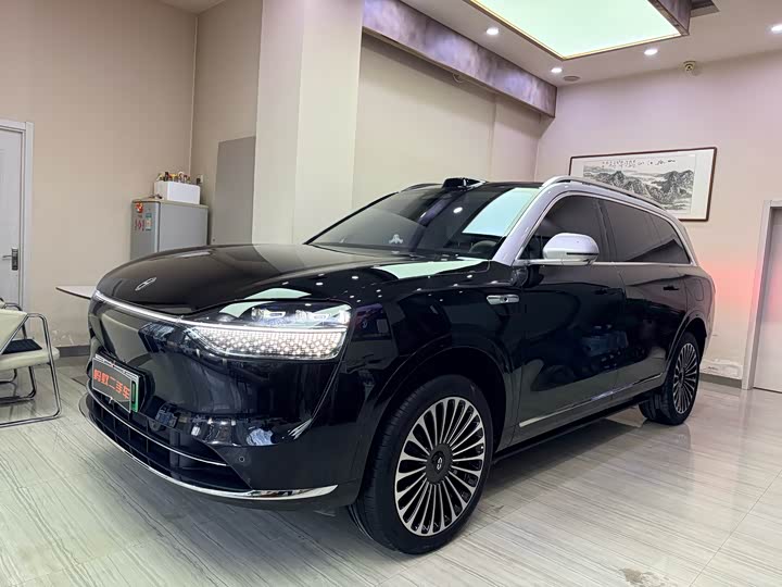 Wenjie M9 2024 extended range Ultra version 52kWh 6-seater version
