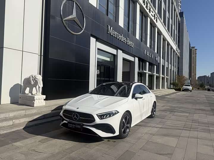 2023 Mercedes-Benz A-Class 2023 A 200 L Fashion Model