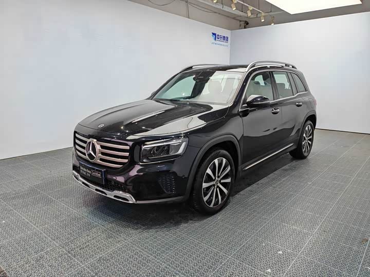 Mercedes-Benz GLB 2024 facelift GLB 220 fashion model