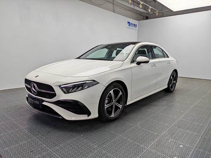 2023 Mercedes-Benz A-Class 2023 A 200 L Fashion Model