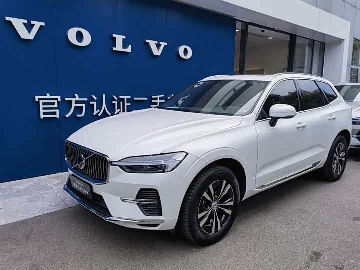 2024 Volvo XC60 2024 B5 AWD Plus Luxury
