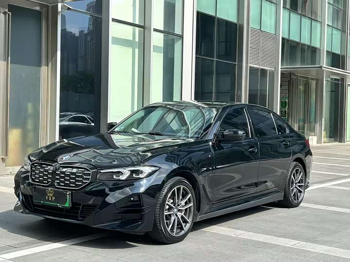 2023 BMW i3 2023 eDrive 40L Night Package