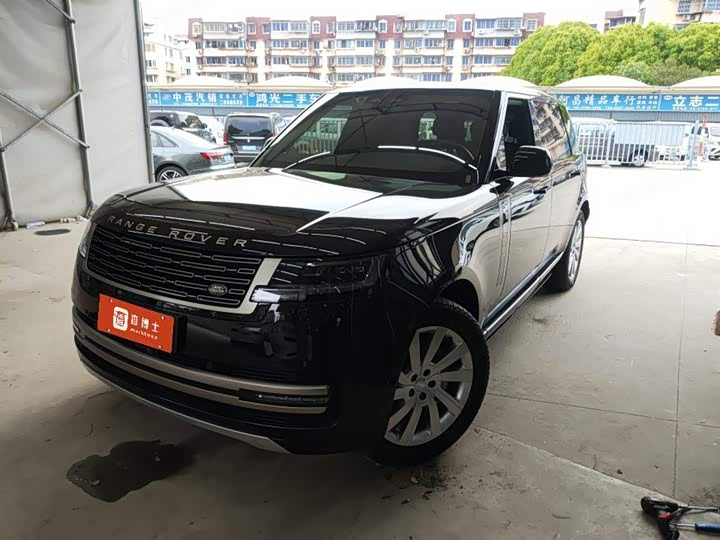 2024 Range Rover 2024 3.0 L6 400PS Extended Edition, seven seats