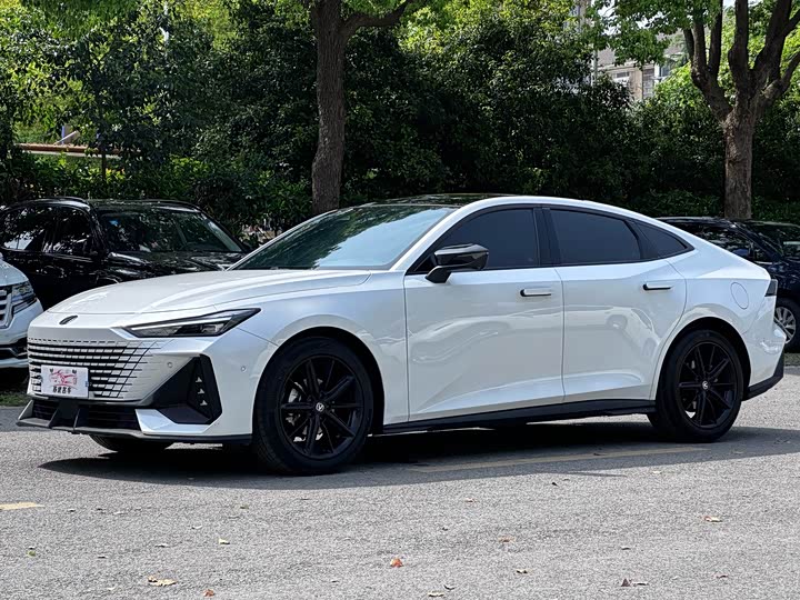 2022 ChanganUNI-V 2022 Model 1.5T PremiumModel