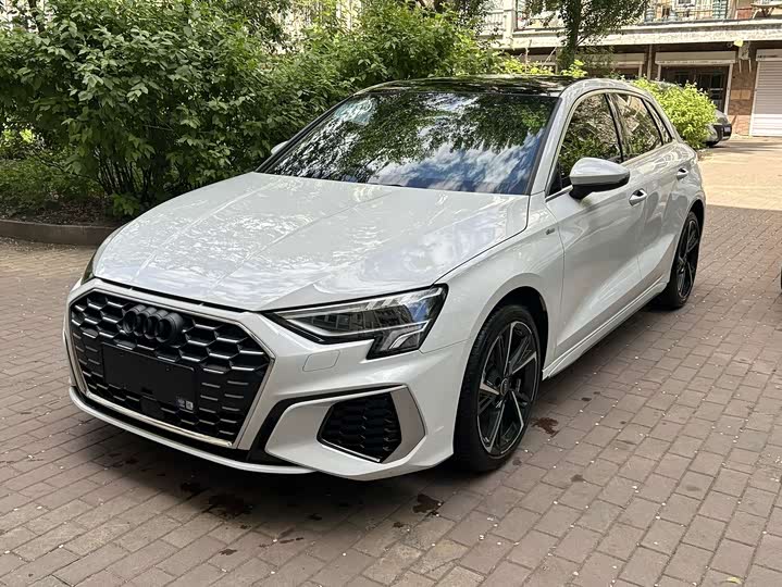 2023 AudiA3 2023 Model Facelift Sportback 35 TFSI Fashion SportsModel