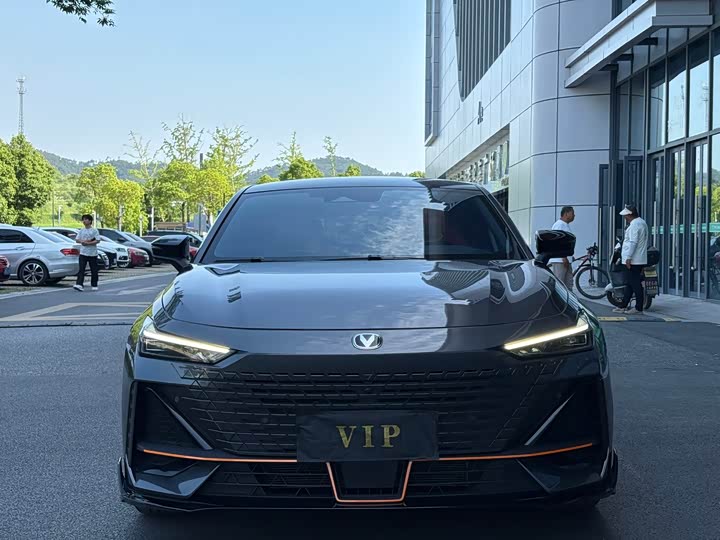 2024 ChanganUNI-V 2023 Model 1.5T Sports Edition