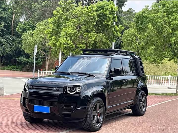 Land Rover Defender 2024 Model 110 3.0T P400 XS
