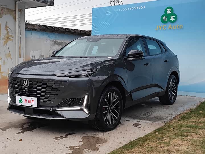 Changan UNI-K 2024 2.0T two-wheel drive enjoyment model
