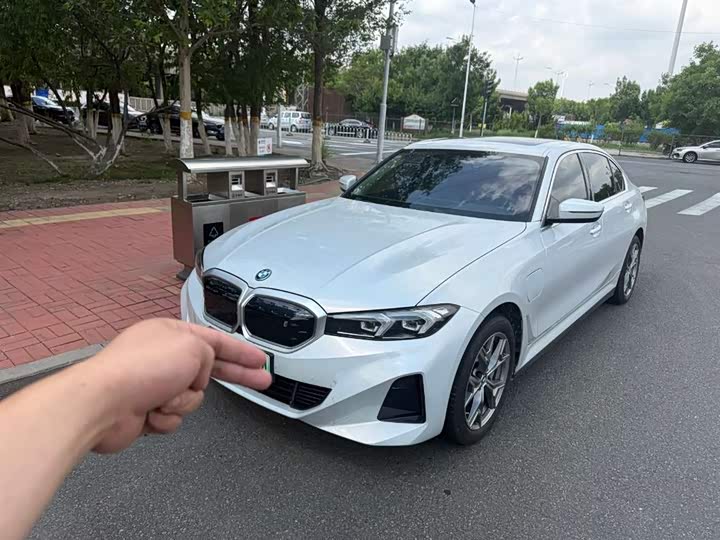 2024 BMW i3 2024 eDrive 35 L