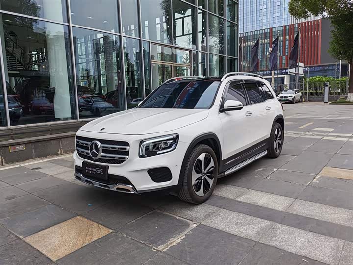 2023 Mercedes-Benz GLB 2023 GLB 220 Fashion Model