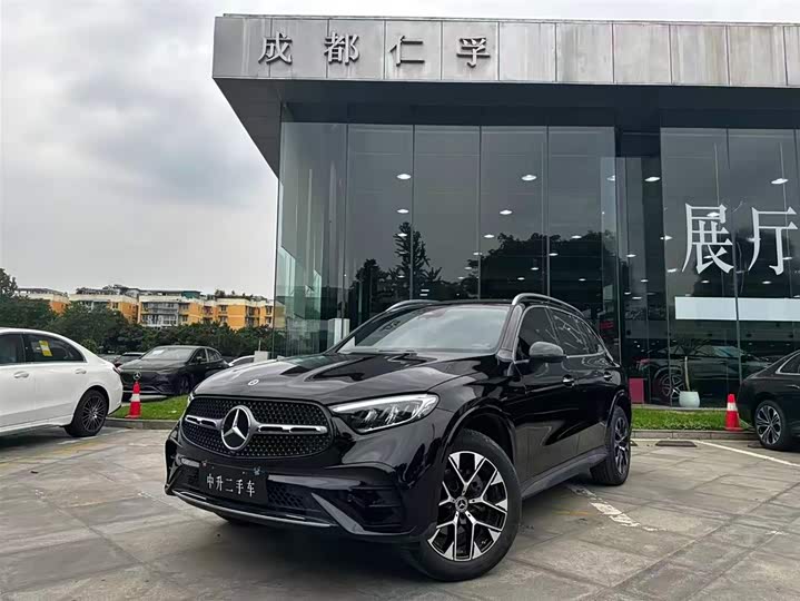 Mercedes-Benz GLC 2023 GLC 260 L 4MATIC Dynamic 5-seater