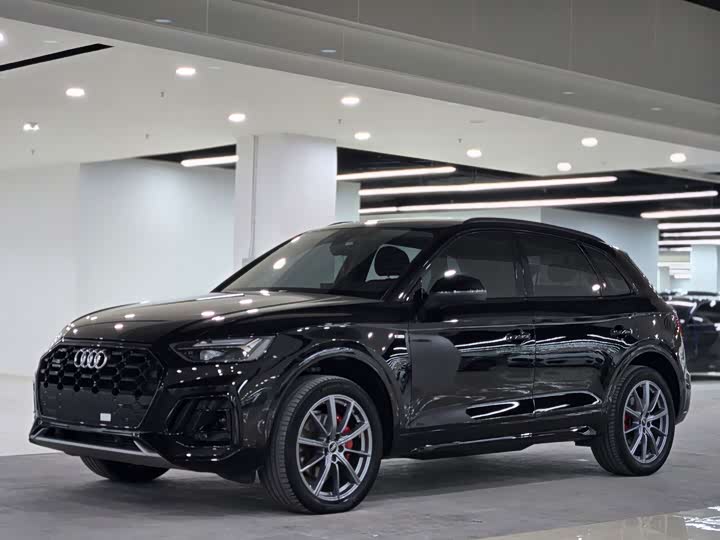 2022 Audi Q5L 2022 40T luxury and dynamic model