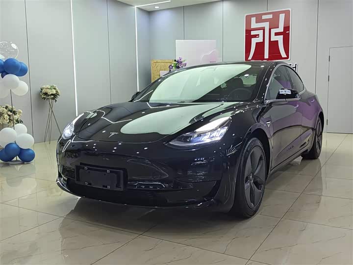Model 3 2020 facelift standard range rear-wheel drive upgraded version