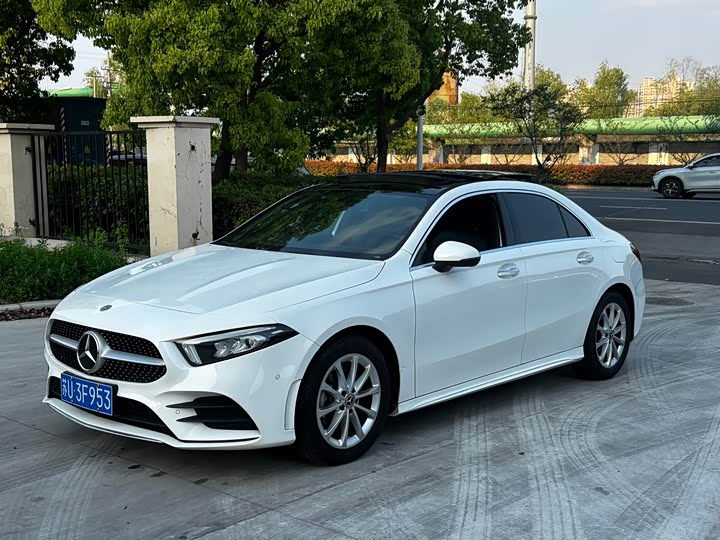 2021 Mercedes-Benz A-Class 2021 A 200 L Sports Sedan Fashionable