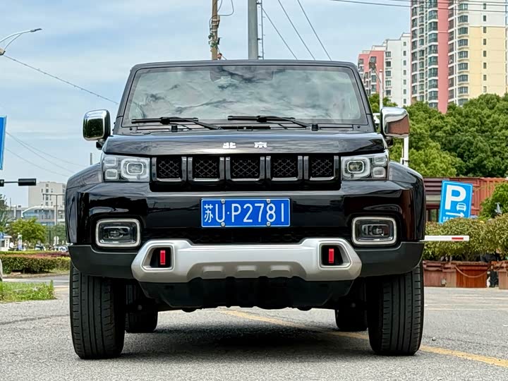 2021 Beijing off-road BJ40 2020 2.0T automatic two-wheel drive city hunter version knight type