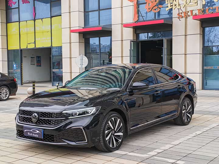2022 Passat 2022 330TSI Starry Sky Deluxe Edition