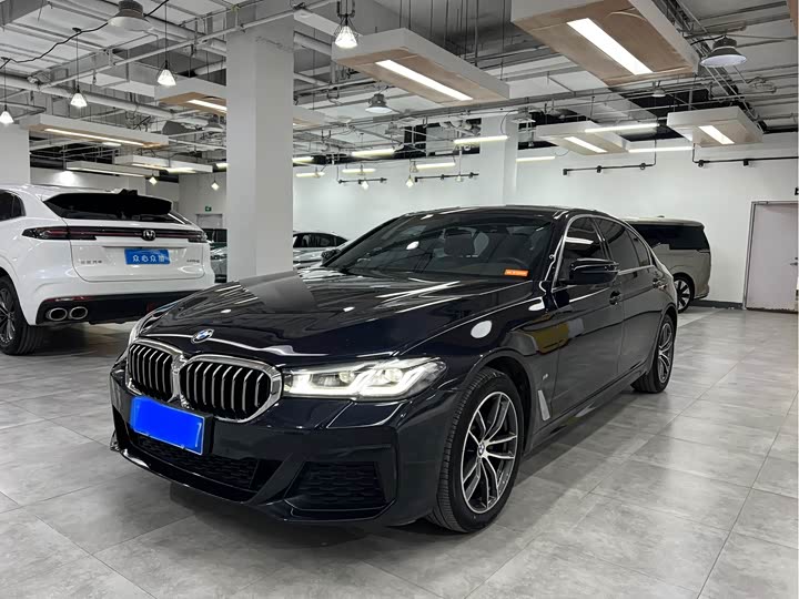 2021 BMW 5 Series 2021 525Li M Sports Package