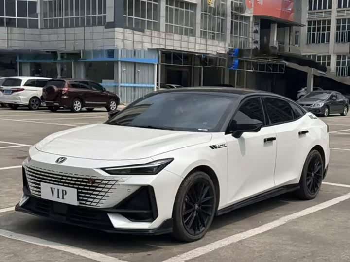 Changan UNI-V 2023 1.5T sports version