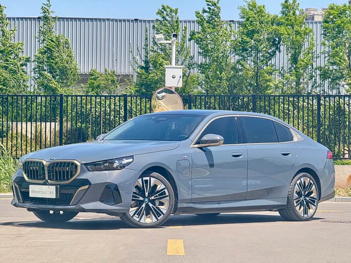 2025 BMW i5 2025 eDrive 40L M Sports Package