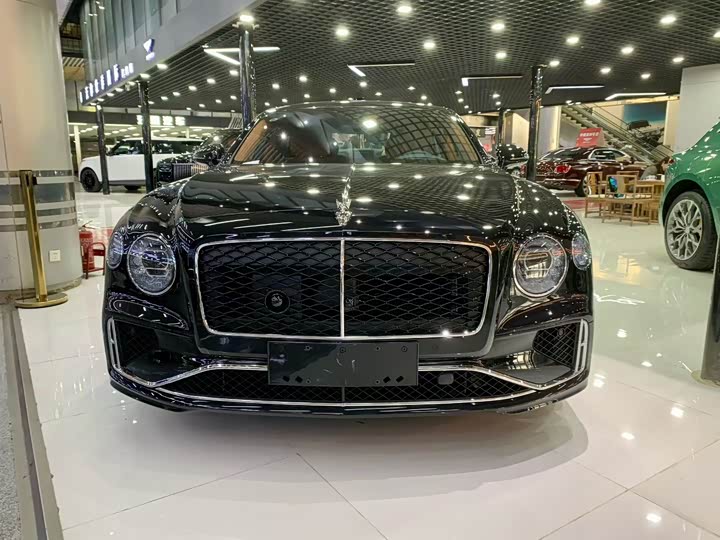 Flying Spur Plug-in Hybrid 2026 4.0T V8 Standard Edition