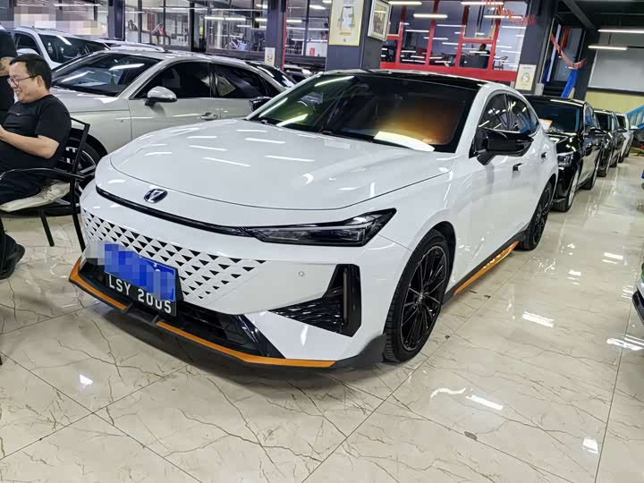 UNI-V 2024 Model 1.5T Premium Version