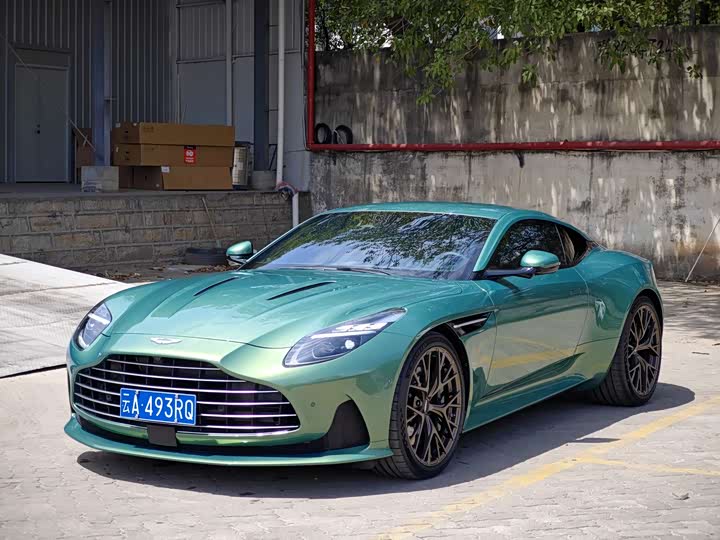 2024 Aston Martin DB12 2025 4.0T V8 Coupe