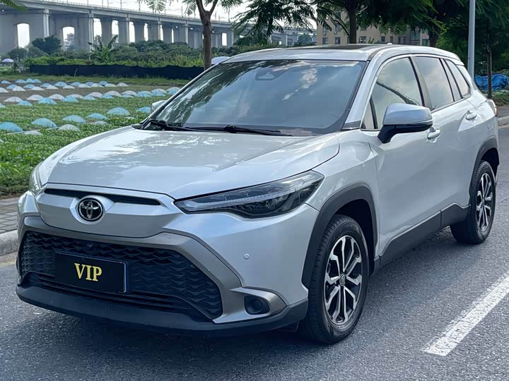Frontlander 2024 2.0L Hybrid Luxury Edition
