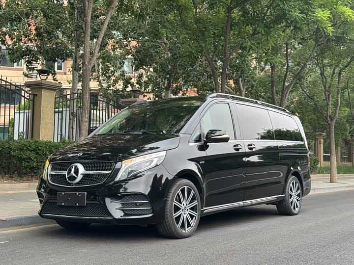 Mercedes-Benz V-Class 2022 V 260 L Long Wheelbase Luxury Edition