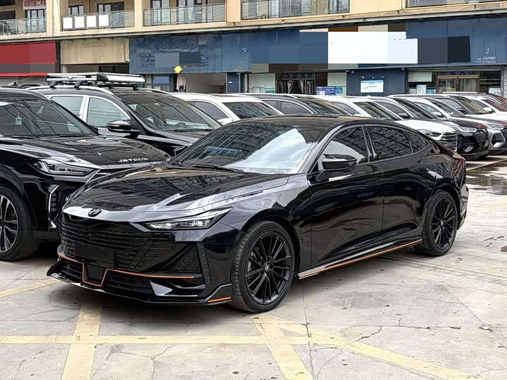 Changan UNI-V 2022 1.5T Sport