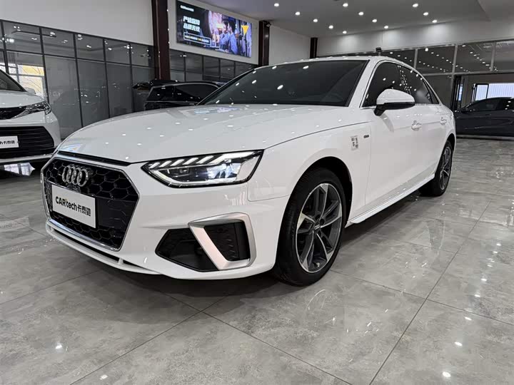2022 Audi A4L 2022 40 TFSI Fashionable and Dynamic