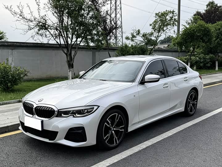 2022 BMW 3 Series 2022 325i M Sport Package