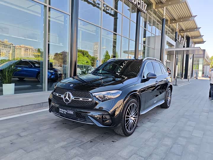 2024 2024 Mercedes-Benz GLC 300 L 4MATIC Luxury 5-Seater