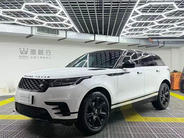 Range Rover Velar 2023 250PS Black CollectorΓÇÖs Edition