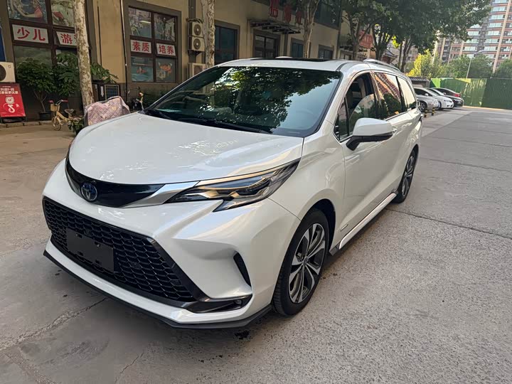 2023 Granvia 2023 Model 2.5LHybrid PremiumPLUS Edition